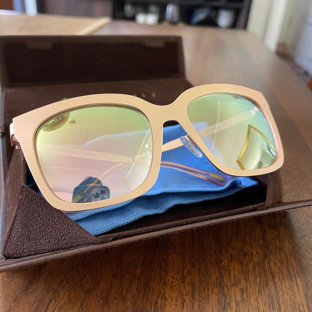 DIFF Sunglasses